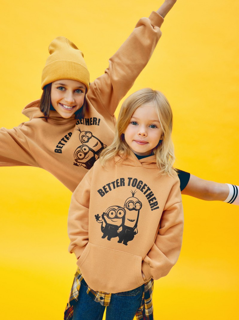 SELA Hanorac din jerseu cu imprimeu Minions pentru fete