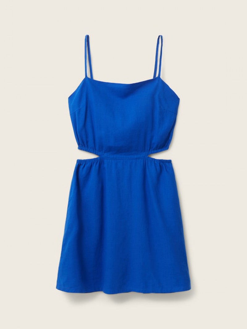 Rochie mini cu decupaje